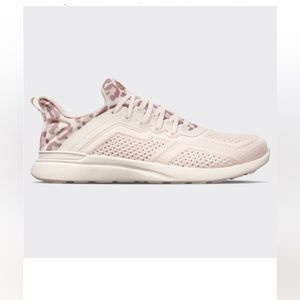 APL Athletic Propulsion Labs Pink Leopard Techloom Tracer Sneakers Women’s 6